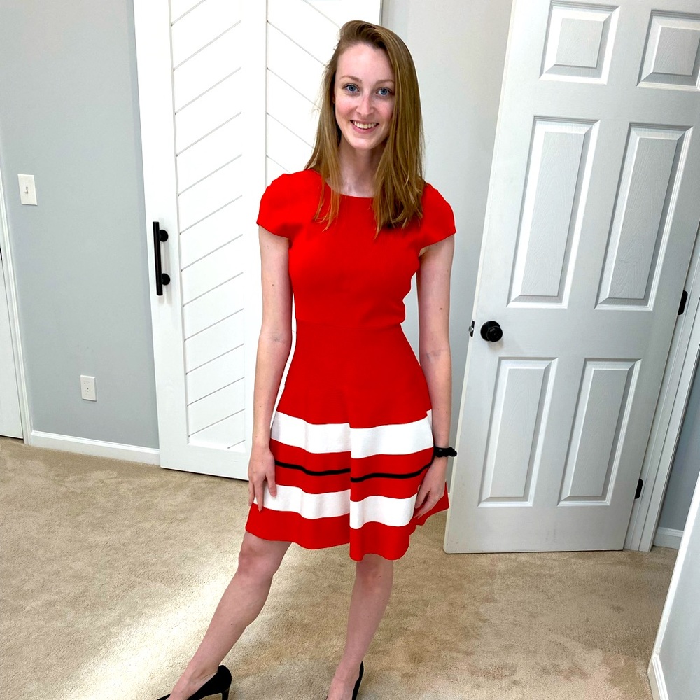 Karen Millen Red cocktail dress size4 short sleeve